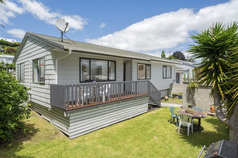 82 Esmeralda Street, Welcome Bay, Tauranga, Bay Of Plenty - Carousel 1