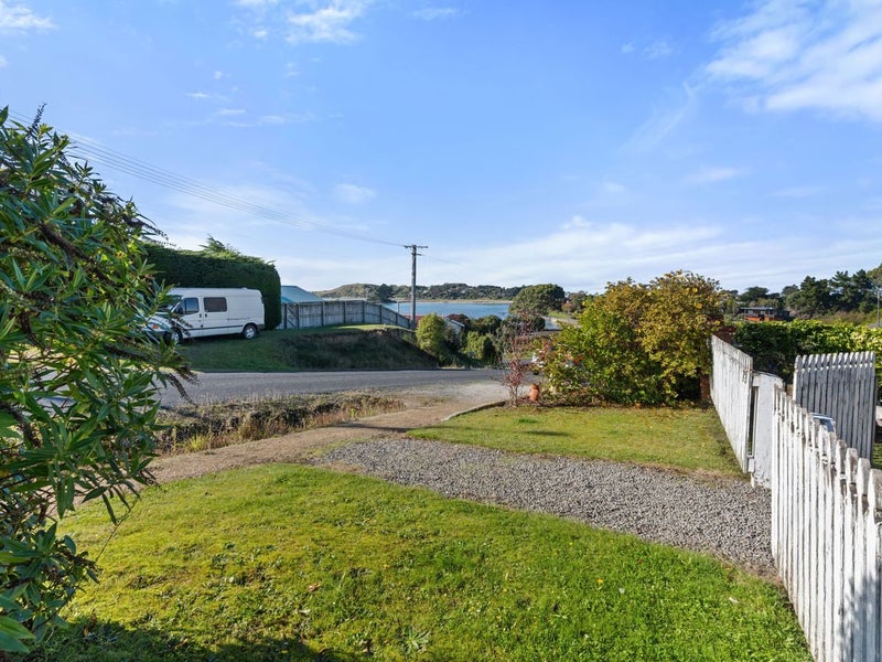 72 Stornoway Street, Karitane, Waikouaiti - Carousel 38
