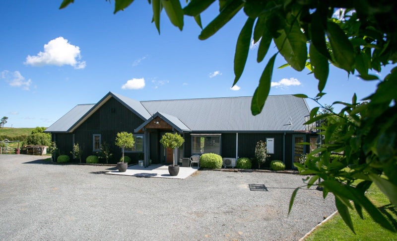 1570 Buckland Road, Karapiro, Cambridge - Carousel 1