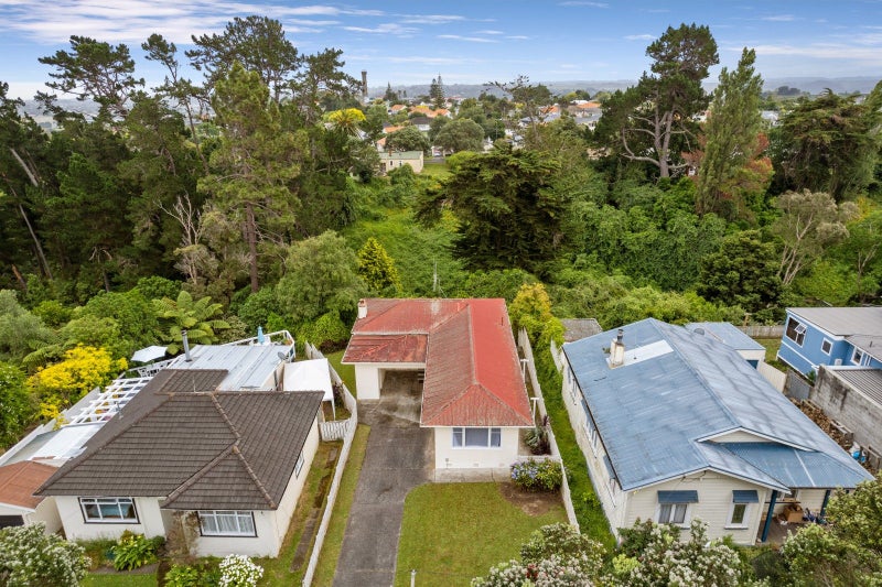 20 Plunket Street, Durie Hill, Whanganui - Carousel 1