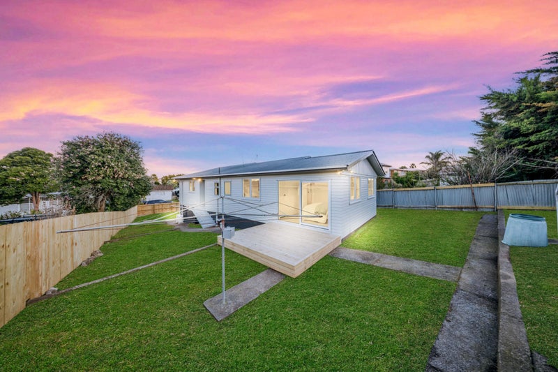 6 Frangipani Avenue, Manurewa, Auckland - Carousel 1