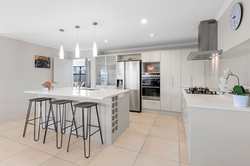 3 Creda Road, Wattle Downs, Auckland - Carousel 2