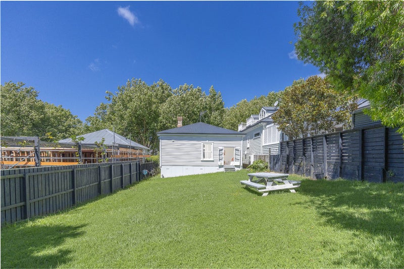 10 Browning Street, Grey Lynn, Auckland - Carousel 2