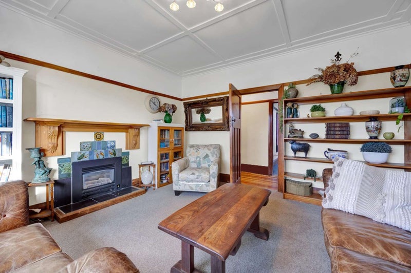 56 Waihi Road, Hawera - Carousel 1