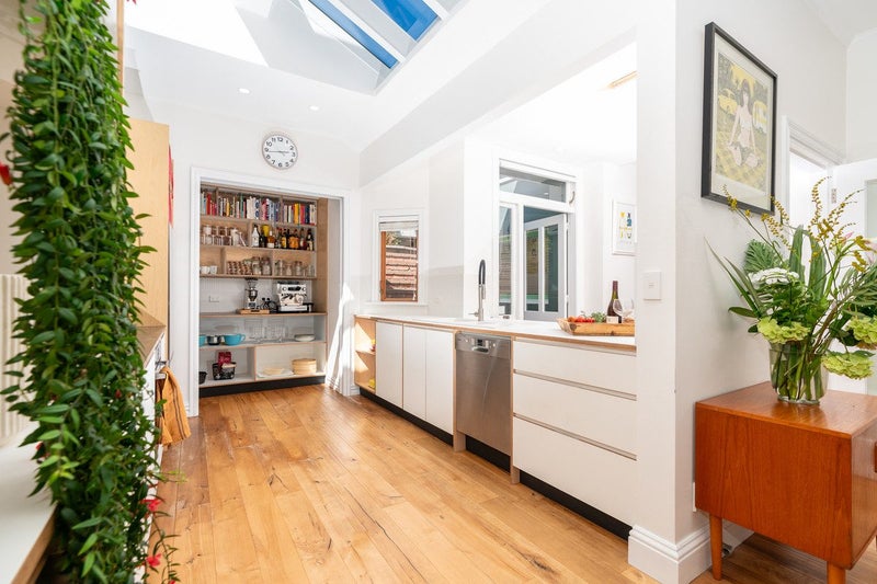 16 Hawker Street, Mount Victoria, Wellington - Carousel 2