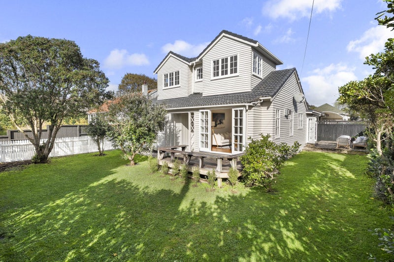 33 Duke Street, Mount Roskill, Auckland - Carousel 1