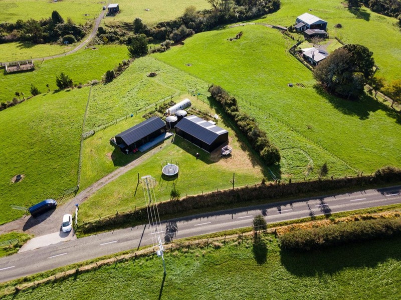 237 Croydon Road, Midhirst, Stratford - Carousel 1