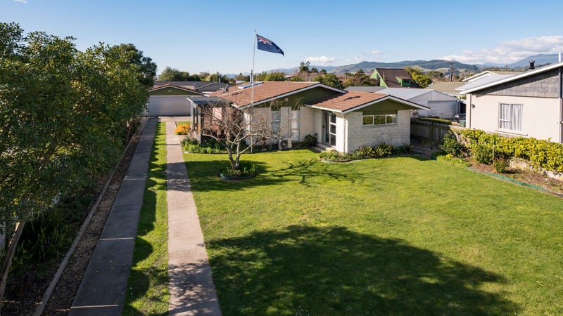 6 Waimea West Road, Brightwater - Carousel 1