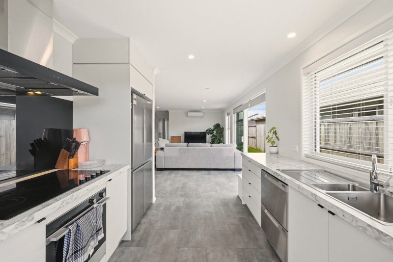 3 Furlong Road, Papamoa, Papamoa - Carousel 2