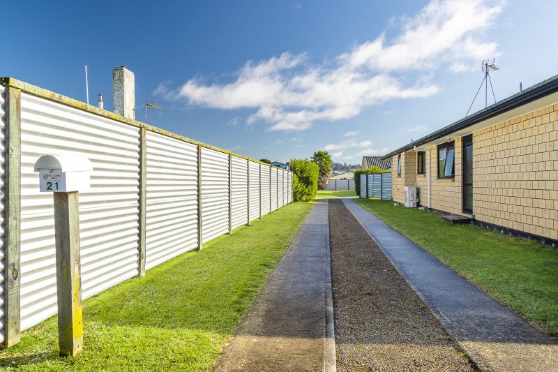 21 Okoroire Street, Tirau - Carousel 16