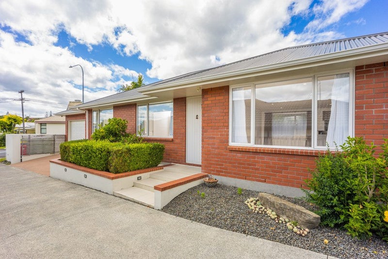 77 Red Beach Road, Red Beach, Red Beach - Carousel 1