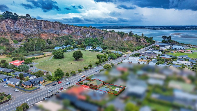 53 Main Road, Redcliffs, Christchurch - Carousel 2