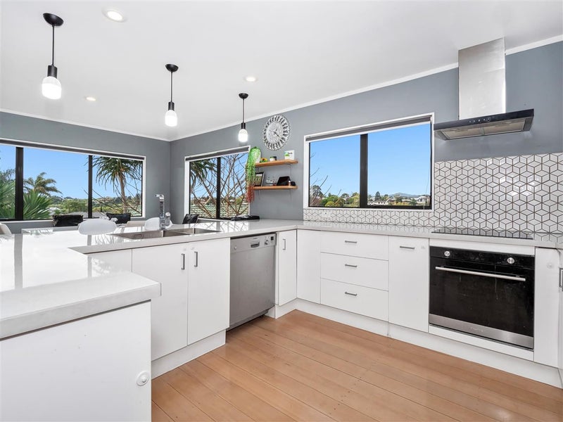 37 Poike Road, Hairini, Tauranga - Carousel 1