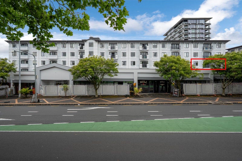 2J/160 Symonds Street, Grafton, Auckland - Carousel 2