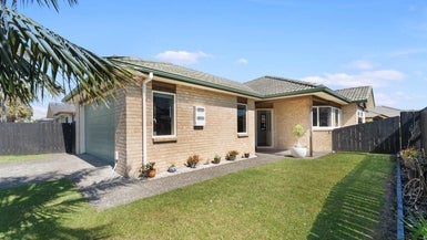 35 Weiti Road, Orewa, Orewa - Carousel 1