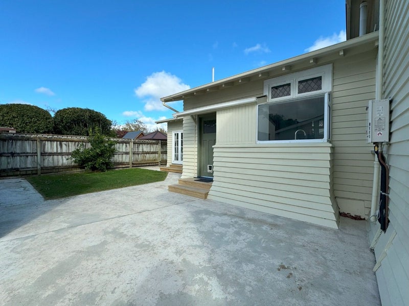 506 Ferguson Street, Palmerston North, Palmerston North - Carousel 16