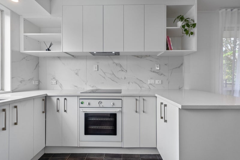 3/56 Flanshaw Road, Te Atatu South, Auckland - Carousel 1