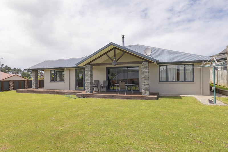 6 Grandvista Drive, Green Island, Dunedin - Carousel 2