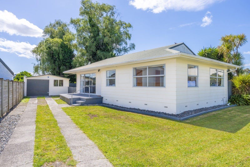 25 Dalton Crescent, Dinsdale, Hamilton - Carousel 1