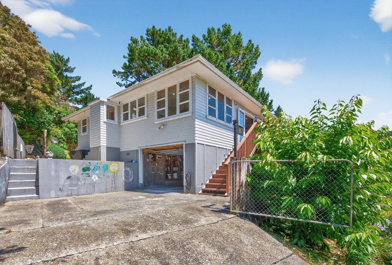 15 Thomson Grove, Stokes Valley, Lower Hutt - Carousel 27