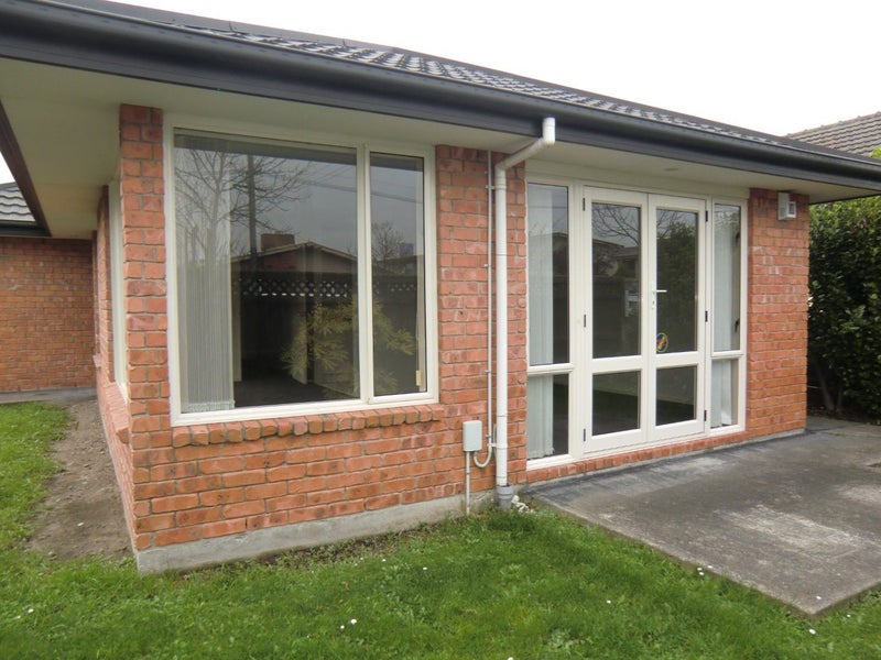 4/30 Newnham Terrace, Upper Riccarton, Christchurch - Carousel 1