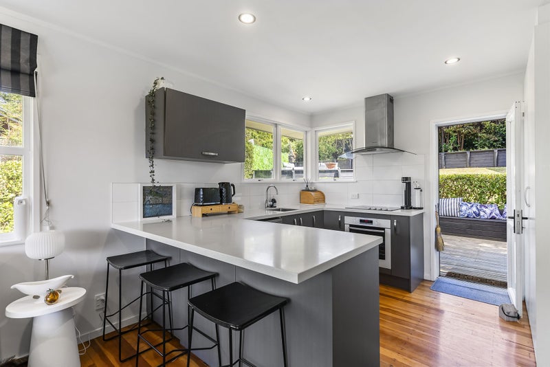 16A Hubert Henderson Pl, Remuera, Auckland City, Auckland - Carousel 2