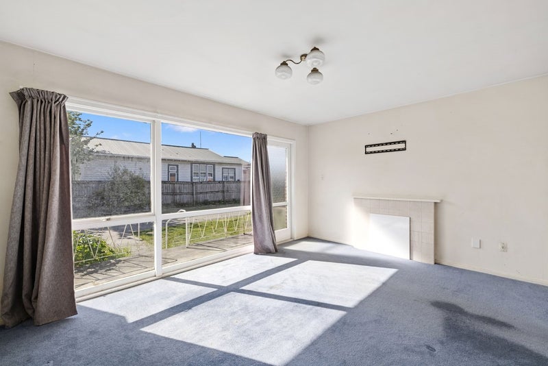 2/14 Whiteleigh Avenue, Addington, Christchurch - Carousel 2