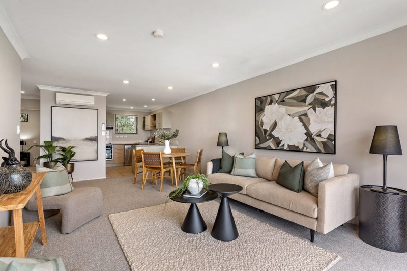 1/5 Monte Cassino Place, Birkdale, Auckland - Carousel 1