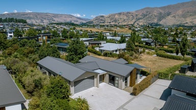 15 Matipo Street, Wanaka - Carousel 1