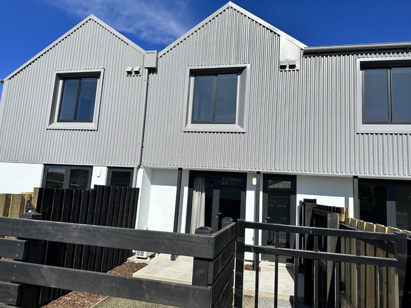 3/32 Frederick Street, Waltham, Christchurch - Carousel 18