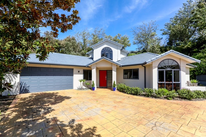 3 Park View, Ferndale, New Plymouth - Carousel 1