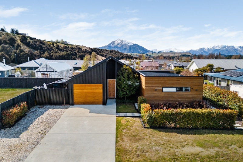 14 Quail Street, Albert Town, Wanaka - Carousel 1