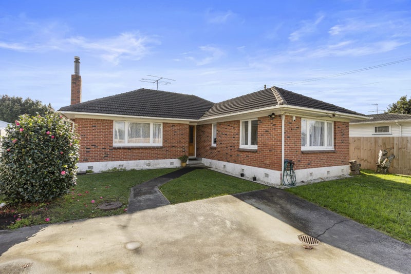 146 Clevedon Road, Papakura, Papakura - Carousel 1