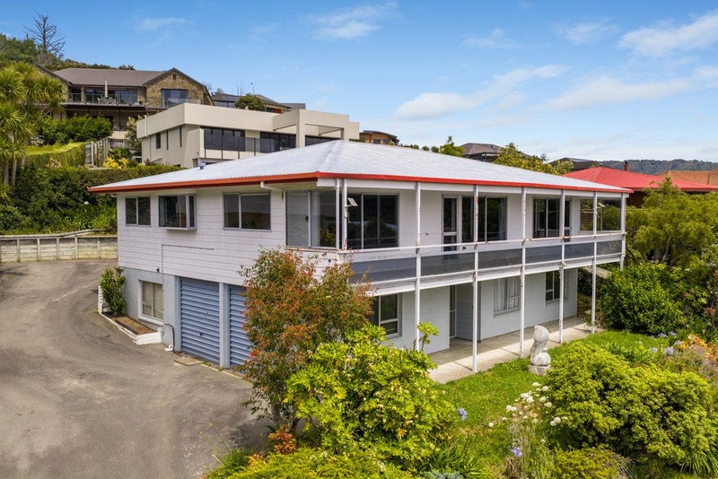 11 Rimu Terrace, Waikawa, Picton - Carousel 1