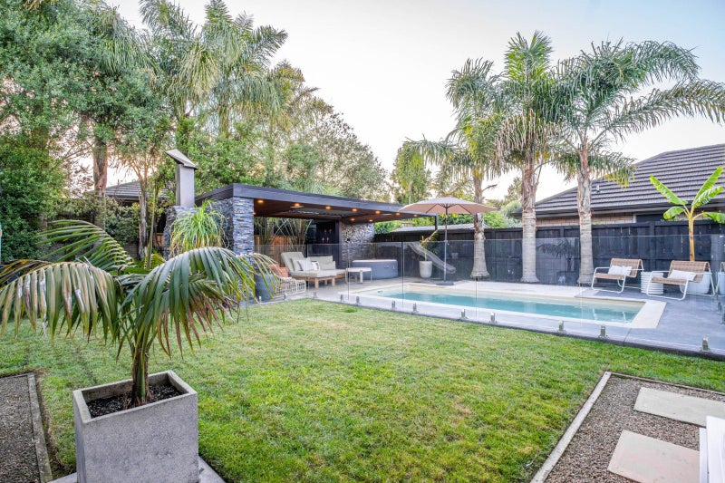 33 Meadowfield Street, Flagstaff, Hamilton - Carousel 1