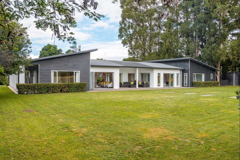 26 Cotter Street, Greytown - Carousel 1