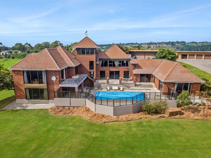 310 Spur Road, Rosewill - Carousel 1