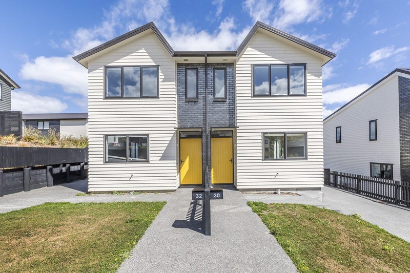 30 Bee Lane, Whitby, Porirua - Carousel 1