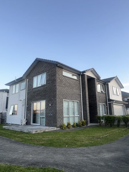 19 Puoro Street, Flat Bush, Auckland - Carousel 8