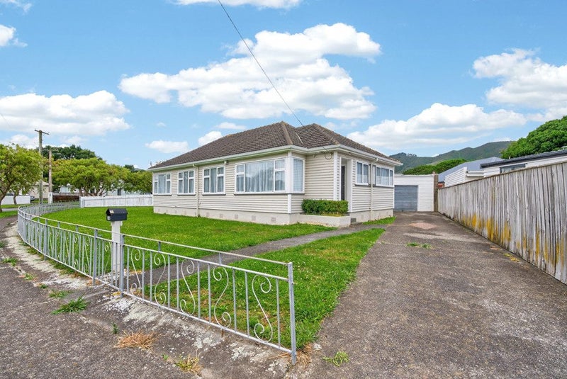 16 Hodgins Grove, Naenae, Lower Hutt - Carousel 1