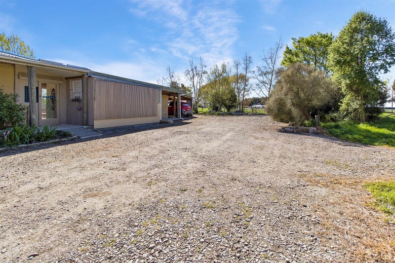 31 Timaru Road, Waimate, Waimate - Carousel 2