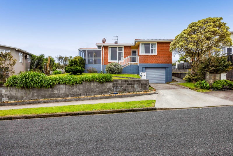 37 Crownhill Street, Spotswood, New Plymouth - Carousel 1