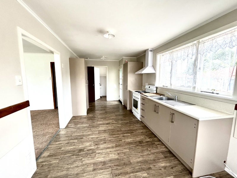 82 Meadowbank Crescent, Fordlands, Rotorua - Carousel 2