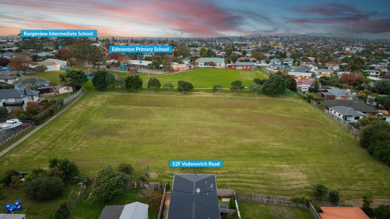 52f Vodanovich Road, Te Atatu South, Waitakere City, Auckland - Carousel 2