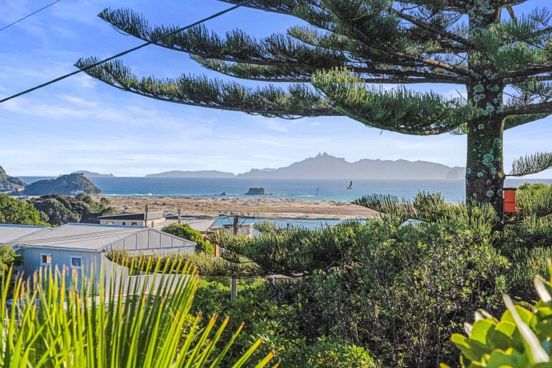 2 Heather Street, Mangawhai Heads, Kaipara, Northland - Carousel 1