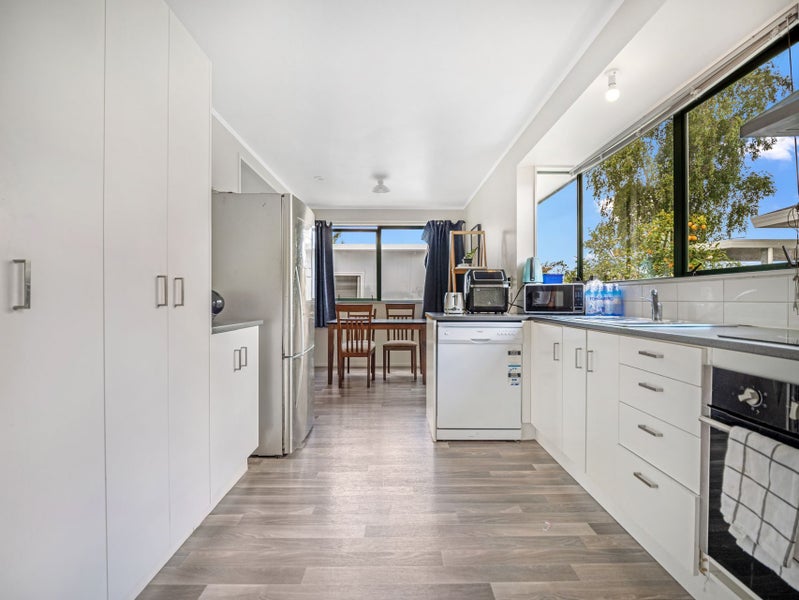 27E Breckons Avenue, Nawton, Hamilton - Carousel 1