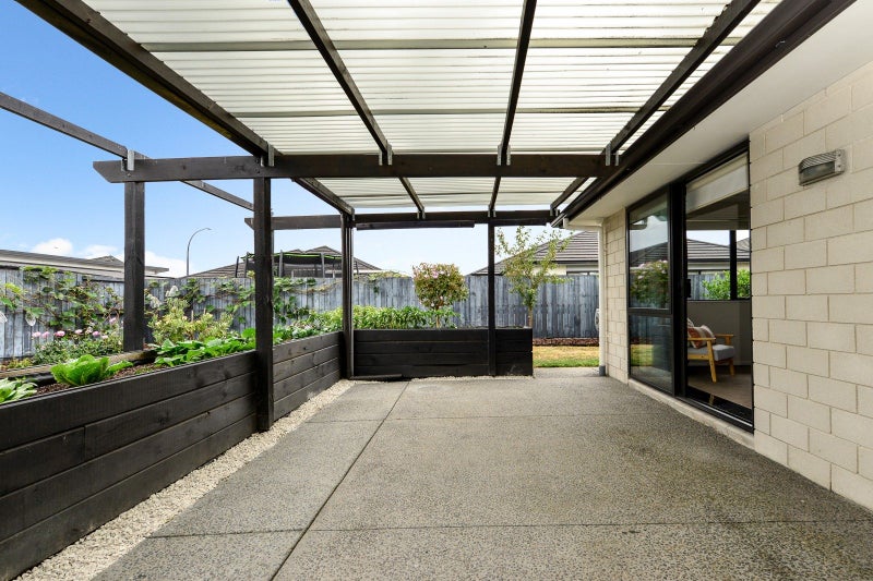 7 Astelia Lane, Rototuna North, Hamilton - Carousel 2