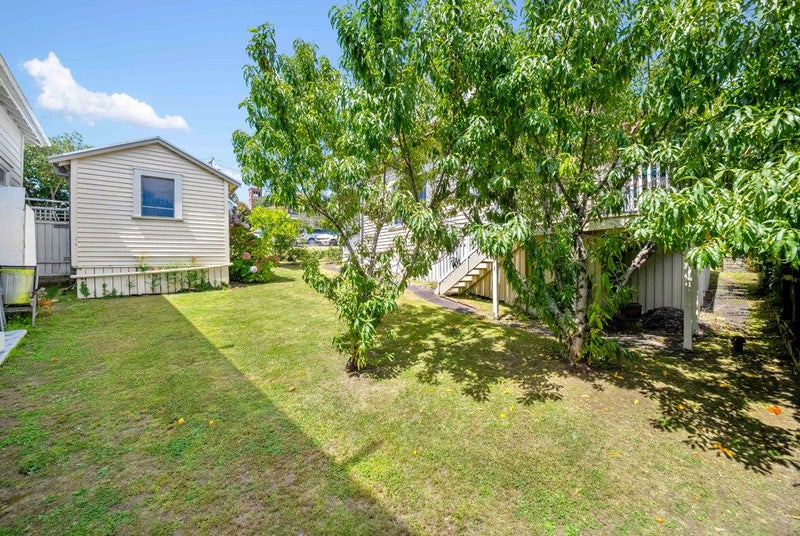 12 Ely Avenue, Remuera, Auckland - Carousel 2