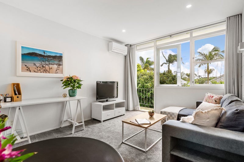 42/18 Edenvale Crescent, Mount Eden, Auckland - Carousel 2