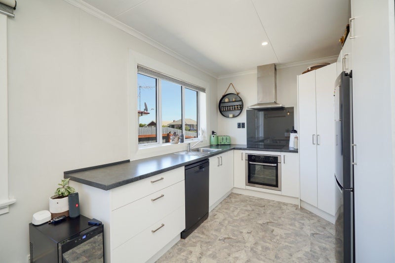 453 Yarrow Street, Glengarry, Invercargill - Carousel 2